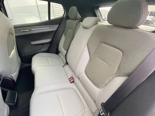 Volvo Ex30 cross country twin performance 428 ch 1edt — photo 31