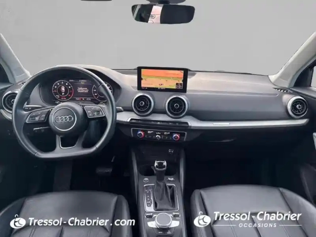 Audi Q2 35 tfsi cod 150 s tronic 7 design luxe — photo 10