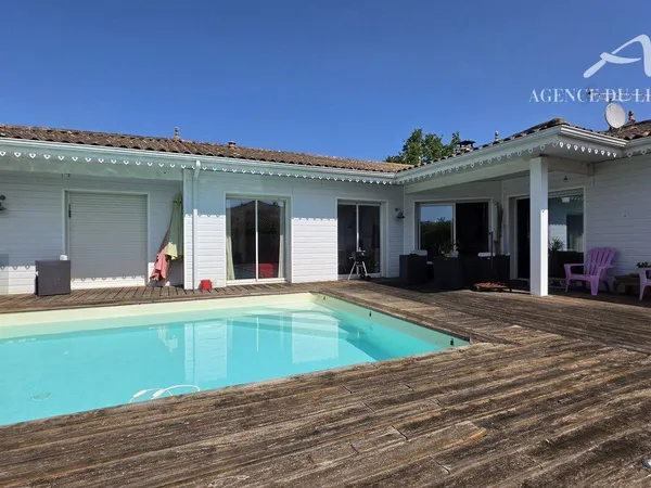 Maison de plain-pied 7 pièces 149 m²