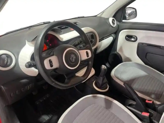 Renault Twingo iii 1.0 sce 70 e6c limited — photo 9