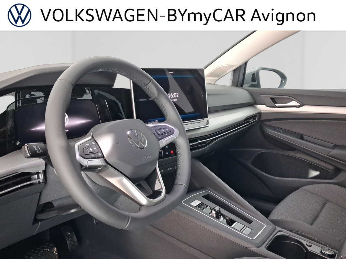 Volkswagen Golf 1.5 eHybrid 204 DSG6 — photo 18