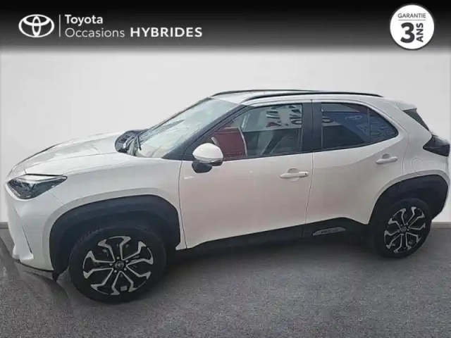 Toyota Yaris cross 116h design my22