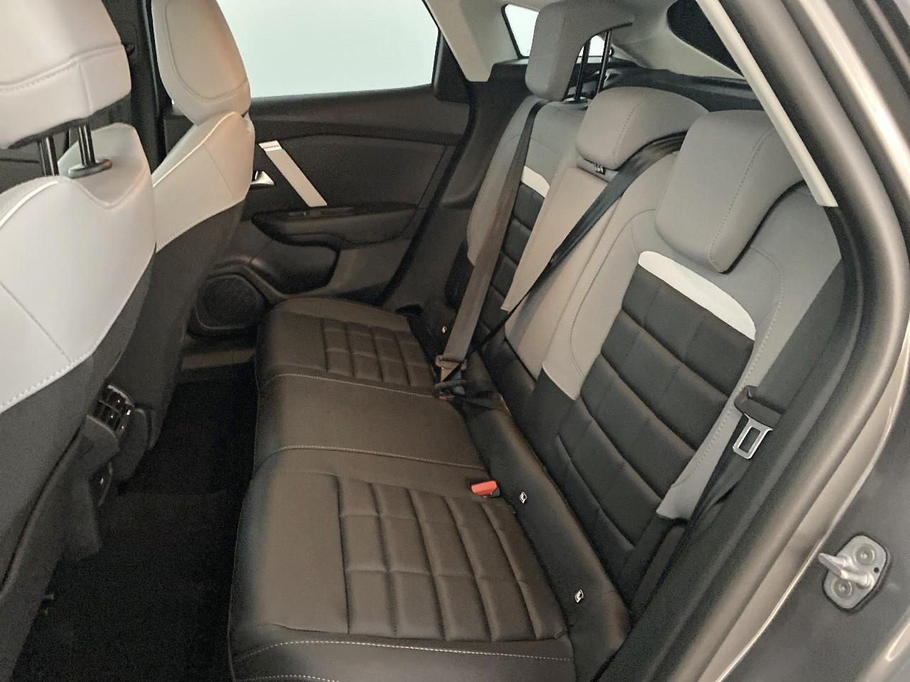 Citroën C4 hybride 145 ch e-dcs6 max — photo 10