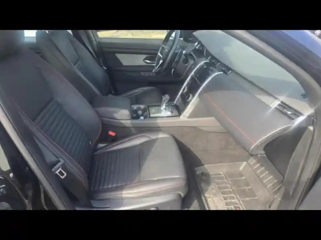 Land Rover Discovery Sport p300e r-dynamic se awd bva — photo 12