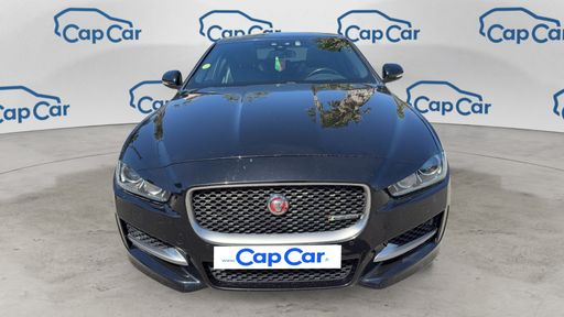 Jaguar XE 2.0 D - 180 CH AWD BVA8 - R-Sport – 2017 – 106953 km – Diesel – Boîte Automatique — photo 56