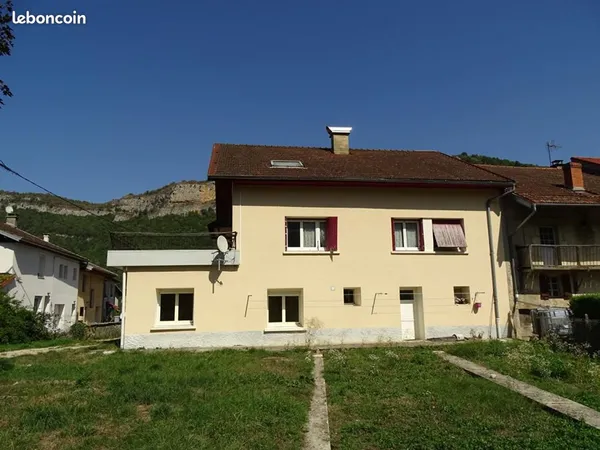 Maison 6 pièces 185 m²
