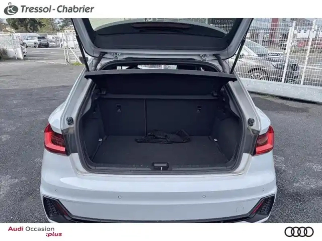 Audi A1 sportback 30 tfsi 116 ch s tronic 7 s line — photo 8