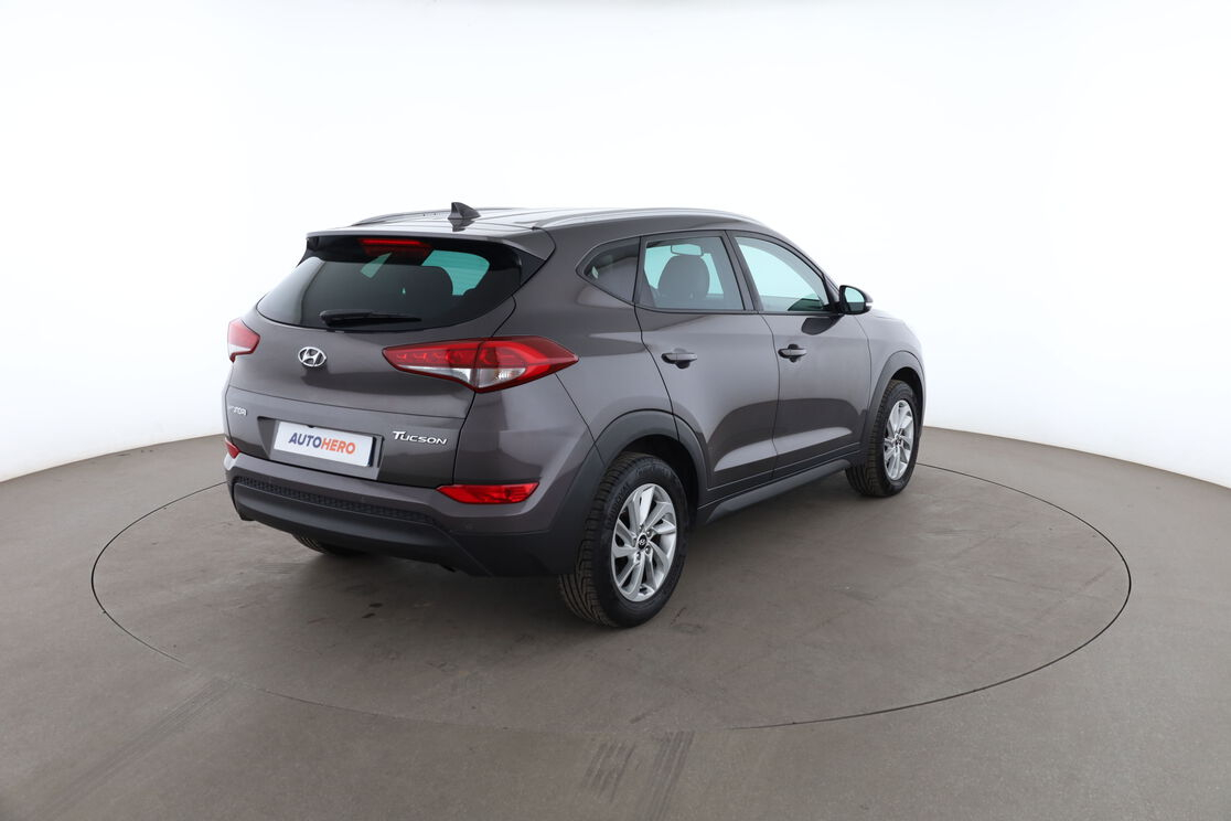 Hyundai Tucson 1.7 CRDi Business — photo 5