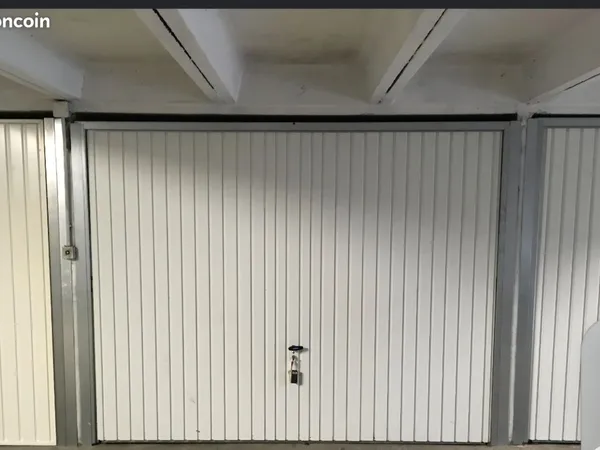 Stationnement Location Vallauris   140€