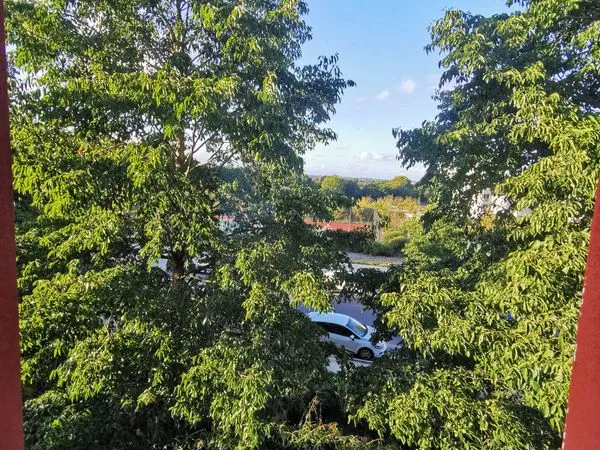 T2 meublé 45 m² - Balcon plein sud 8 m² - Parking - Rennes Beauregard