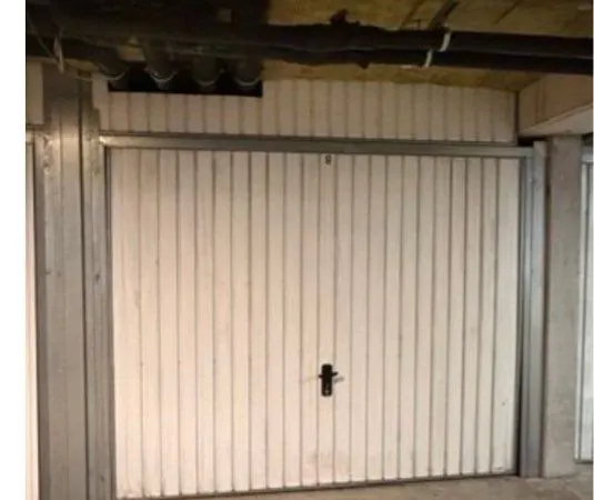 à vendre - box double de 40 m² - résidence fermée et sécurisée