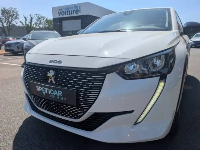 Peugeot 208 electrique 50 kwh 136ch — photo 1