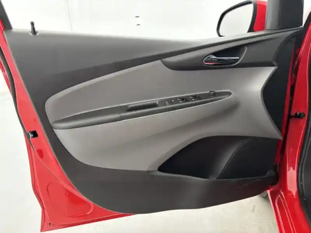 Opel Karl 1.0 75ch innovation suréquipée — photo 11