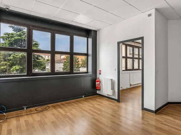 Bureaux 220 m²