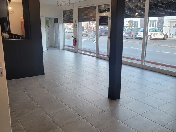 Commerce Location Douvrin 125m² 1800€