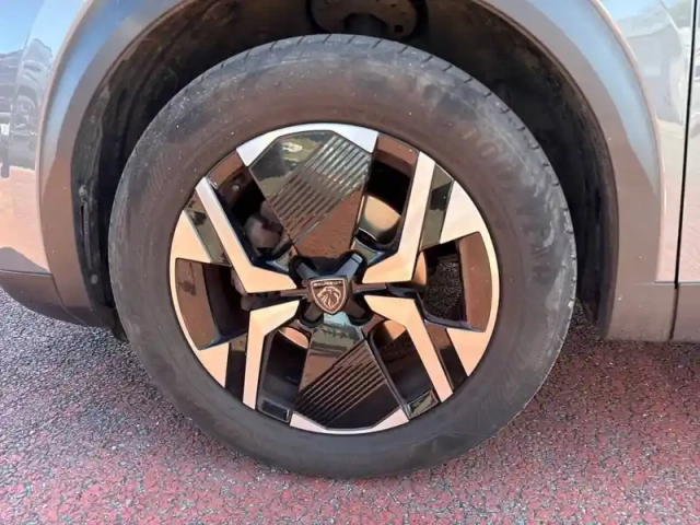 Peugeot 2008 puretech 100 s&amp;s bvm6 — photo 13