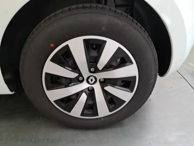 Renault Clio tce 90 — photo 15
