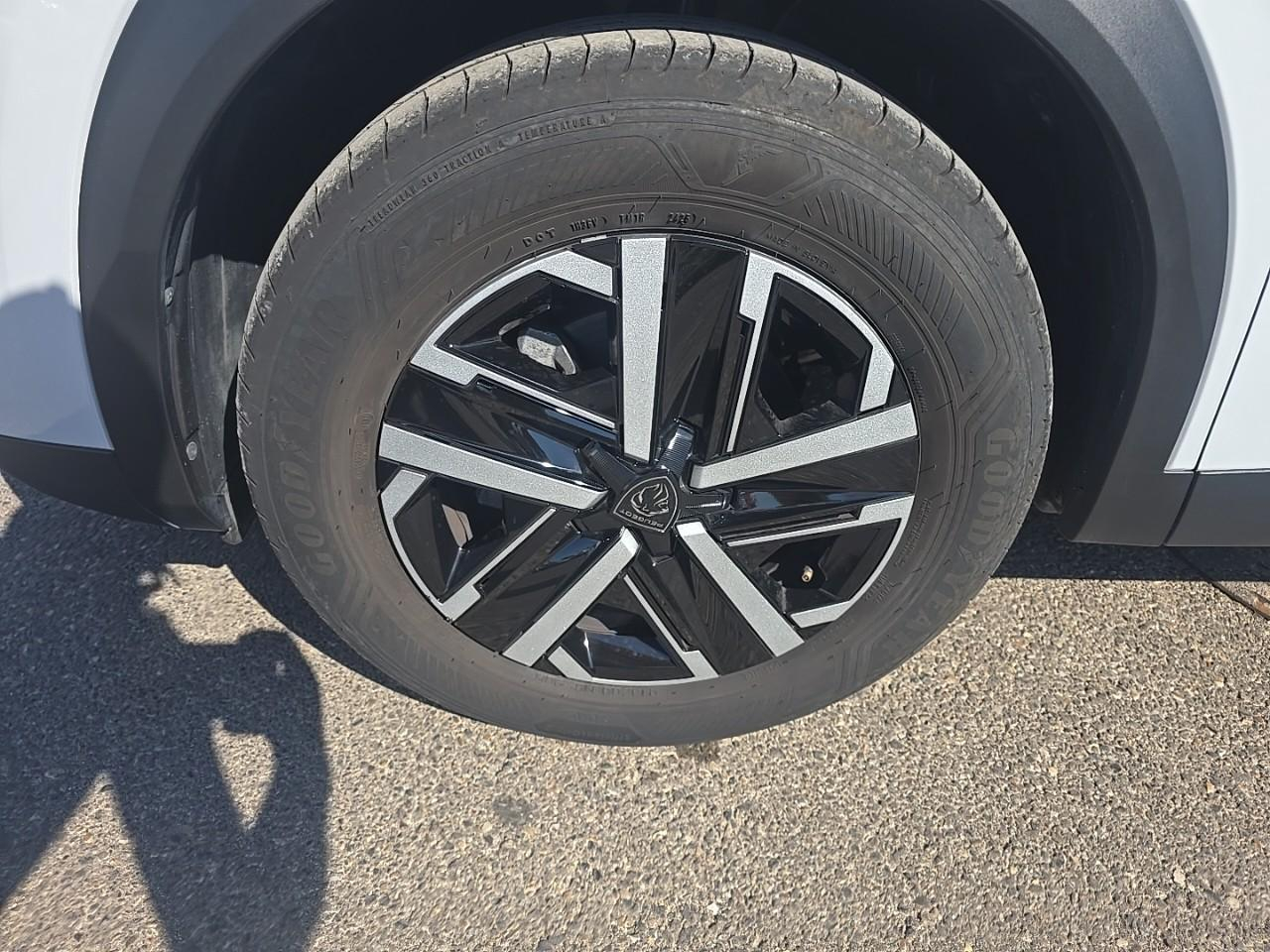 Peugeot 2008 100 s&s bvm6 business — photo 11