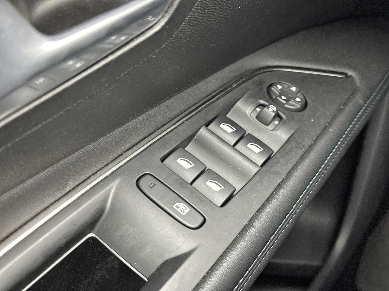 Peugeot 3008 bluehdi 130ch s&s bvm6 allure pack — photo 15