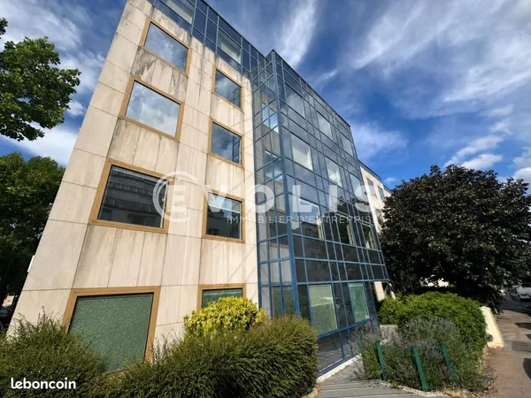 Bureau 1 456 m²