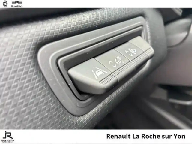 Renault Clio 1.0 tce 100ch business gpl -21n — photo 8