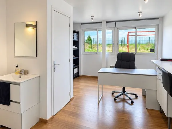 Local / Bureau 200m2
