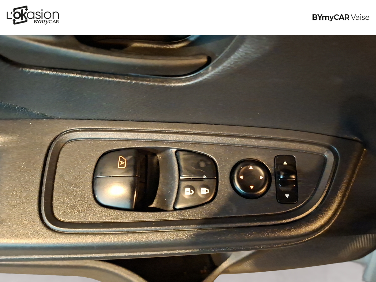 Nissan Micra IG-T 92 — photo 18