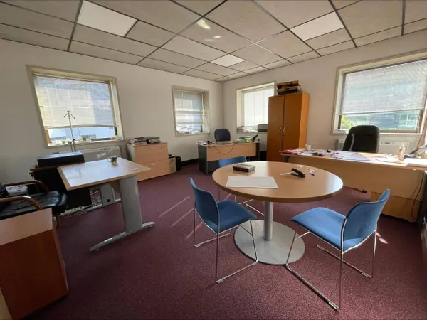 Bureaux 275 m²
