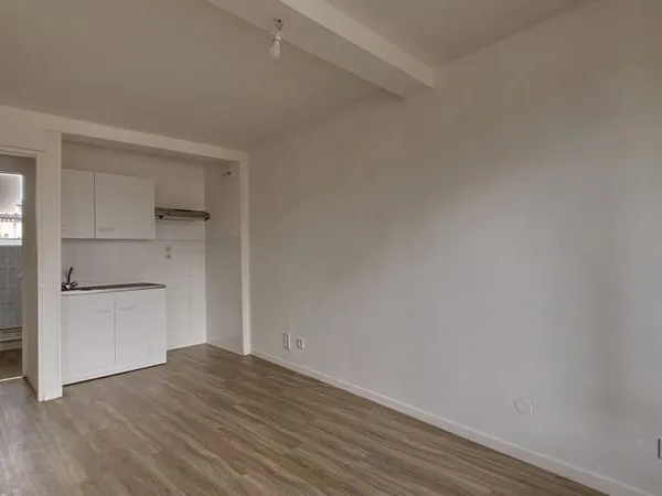 CEBAZAT APPARTEMENT T2 DE 38.80 M2