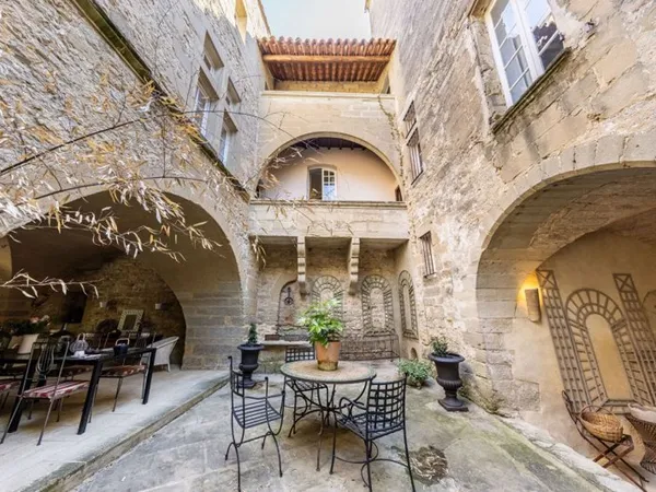 A louer Demeure de village 3 suites et 1 chambre Cour intérieur