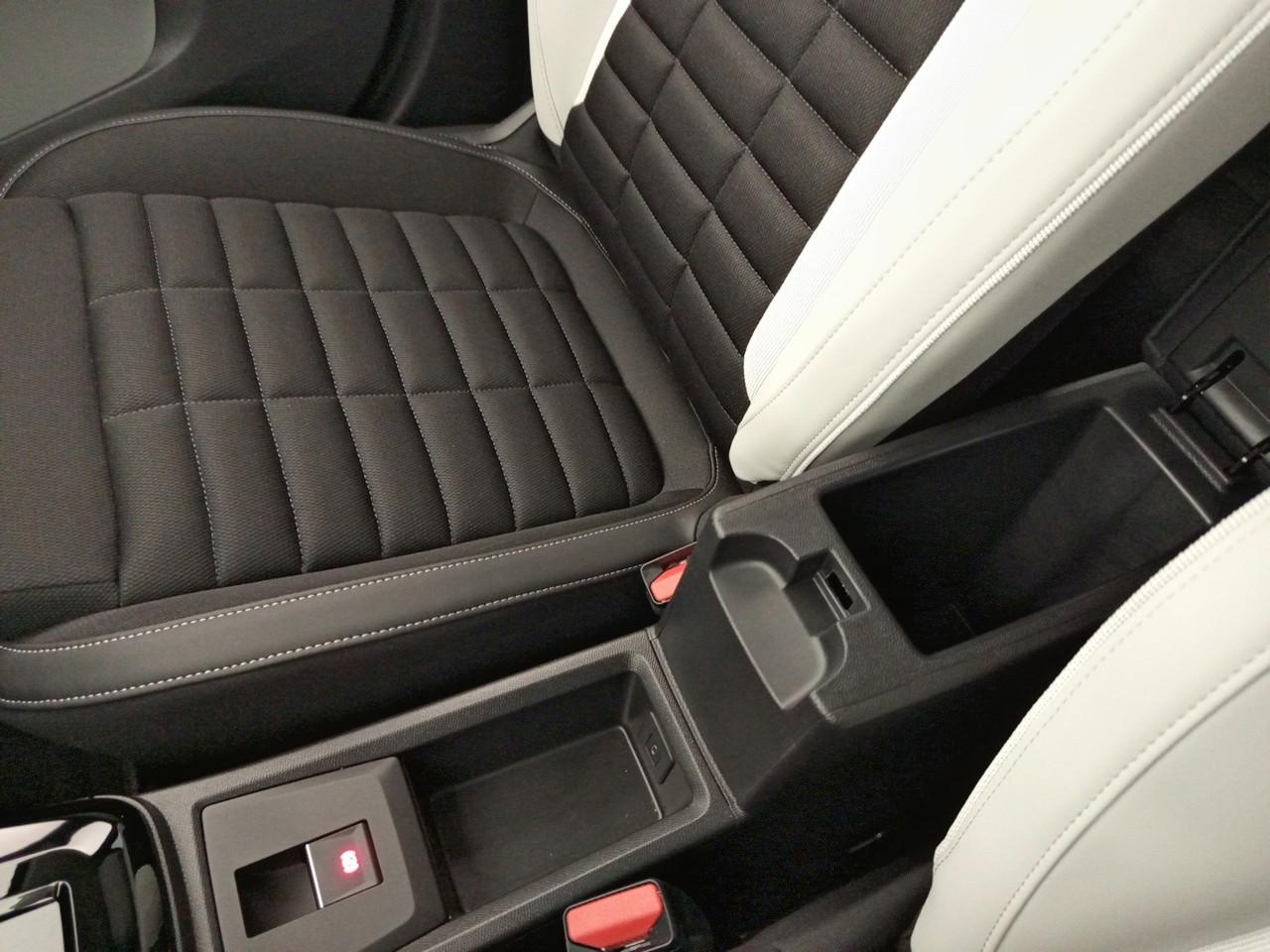 Citroën C3 Aircross hybride 145 ch aut max — photo 19
