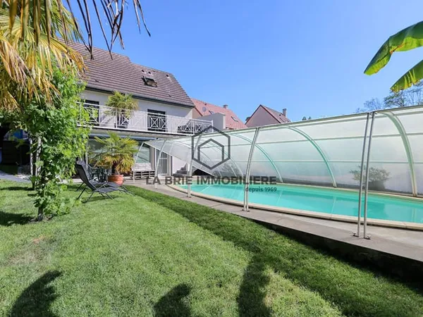 Maison 6 pièces 138 m²