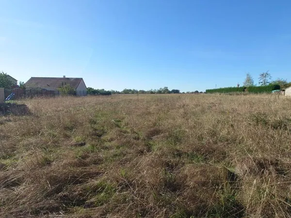 Terrain 1815 m²