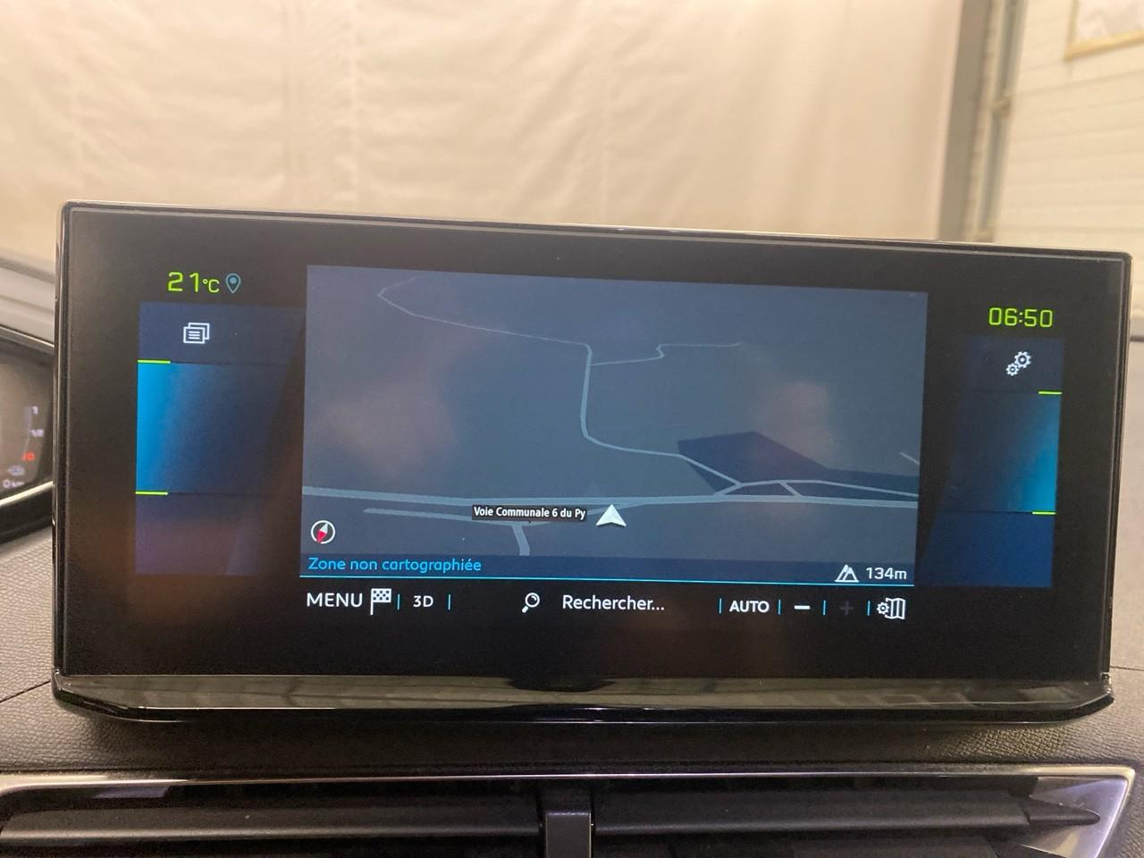 Peugeot 3008 hybrid4 300 e-eat8 gt pack — photo 11