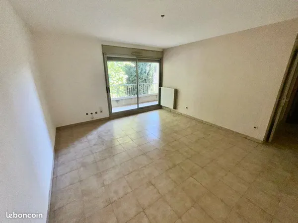 Appartement T3 de 71m2 à rénover