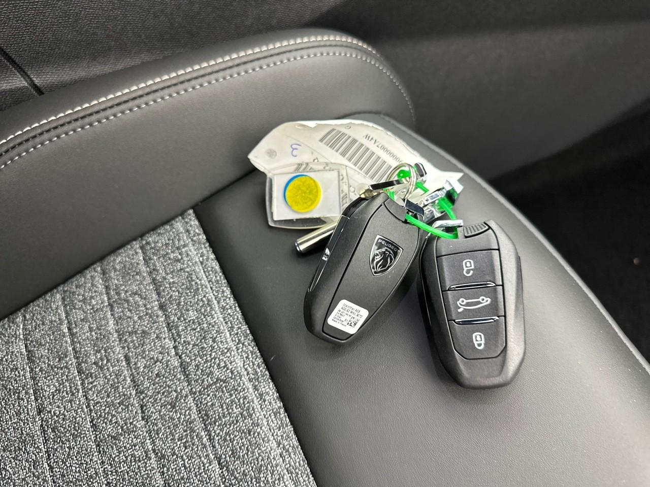 Peugeot 3008 hybrid 145 e-dcs6 allure — photo 34