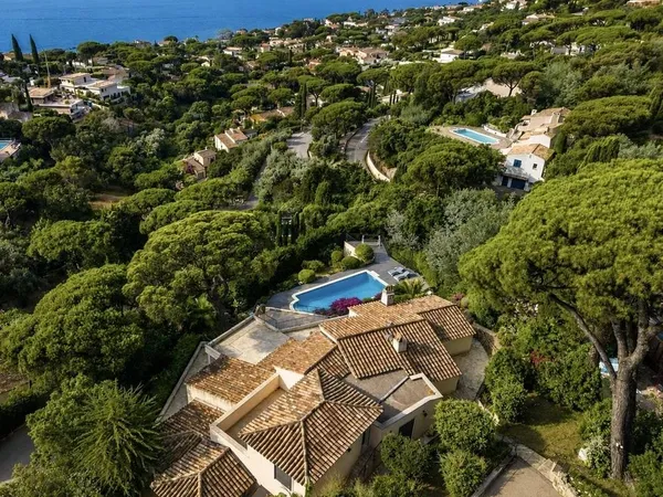 Villa 250 m²