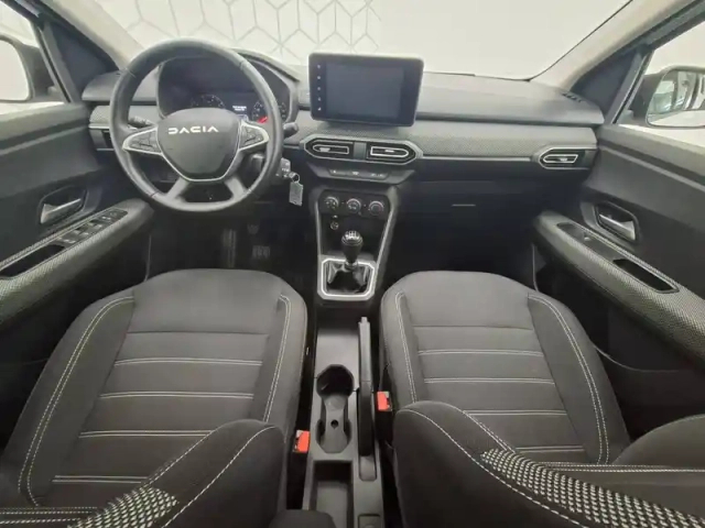 Dacia Sandero eco-g 100 — photo 25