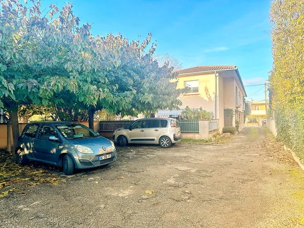 Hyper Centre Blagnac - Immeuble de 301,09m²