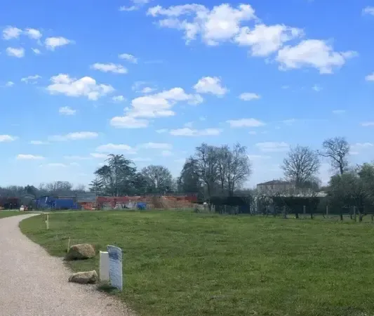 Terrain 413 m²
