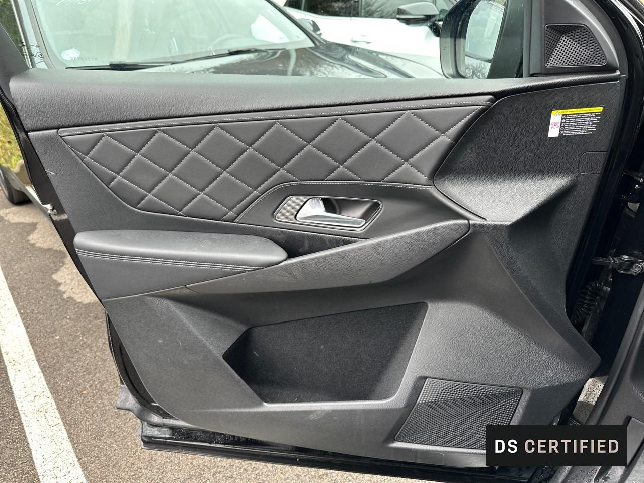 Ds Ds 7 crossback crossback puretech 180 eat8 ligne noire — photo 12
