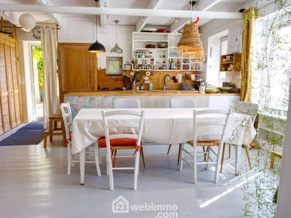 Maison 8 pièces 193 m²