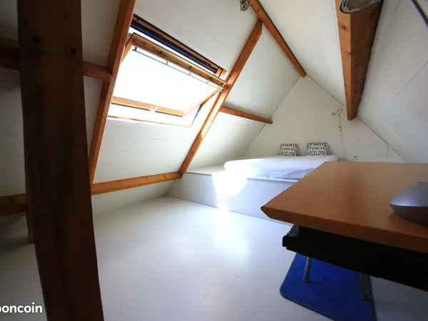 BRUZ/ CHAMBRE MEUBLEE 18 M2 quartier résidentiel