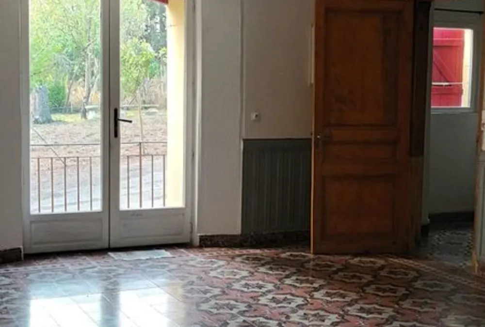 Photo 3