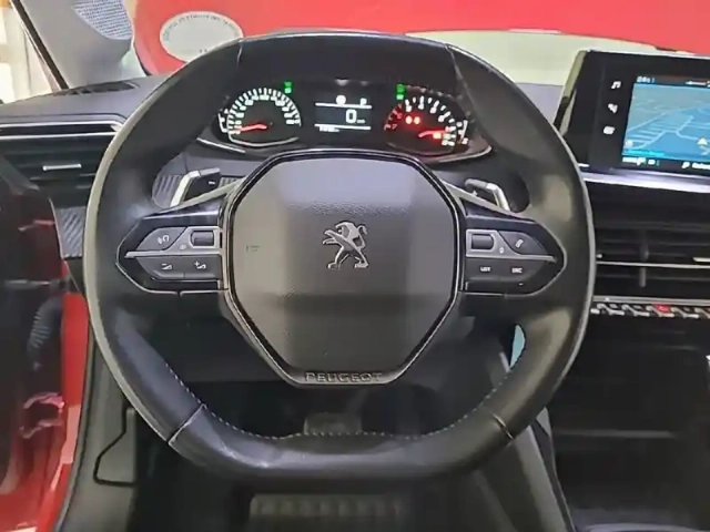 Peugeot 208 puretech 100 s&amp;s eat8 — photo 31