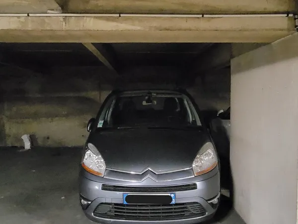 Vends parking Paris 11ème - 15m² - proche Bastille / Marais