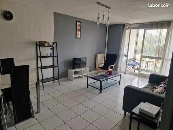 Chambre disponible en colocation - Quartier Bellevue