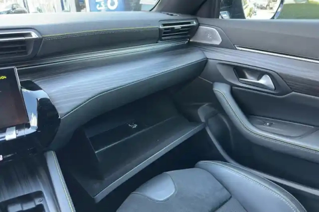Peugeot 508 hybrid4 360 e-eat8 peugeot sport engineered — photo 22