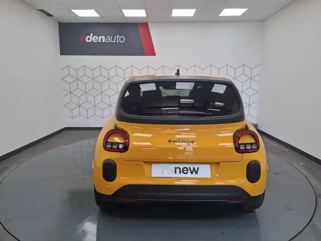 Renault Twingo e-tech electrique 80 ch autonomie urbaine — photo 13