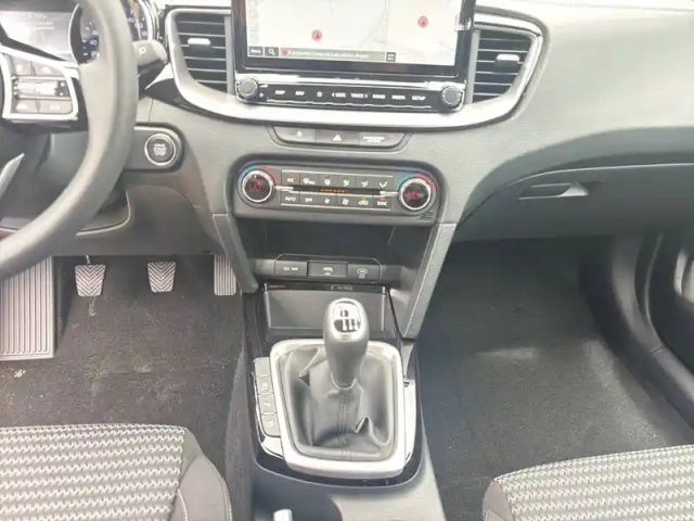 Kia Ceed sw 1.5 t-gdi 140 ch bvm6 — photo 11
